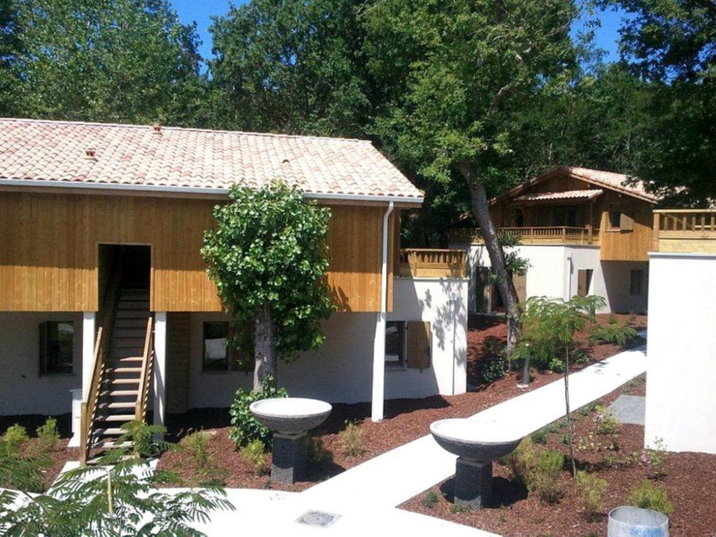 Vacanceole - Les Rives Du Lac Aparthotel Lacanau