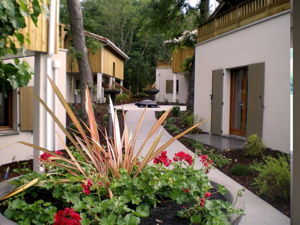 Aparthotel Vacanceole - Les Rives Du Lac 3*